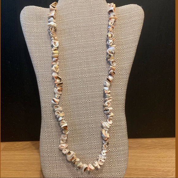 Vintage Puka Sheel Style Necklace - Picture 1 of 1
